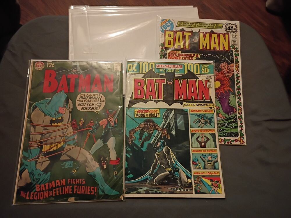 DC Comics BATMAN Lot Of 3 #210,255,309 Key 1st Lupus, New Catwoman Costume Gd-FN